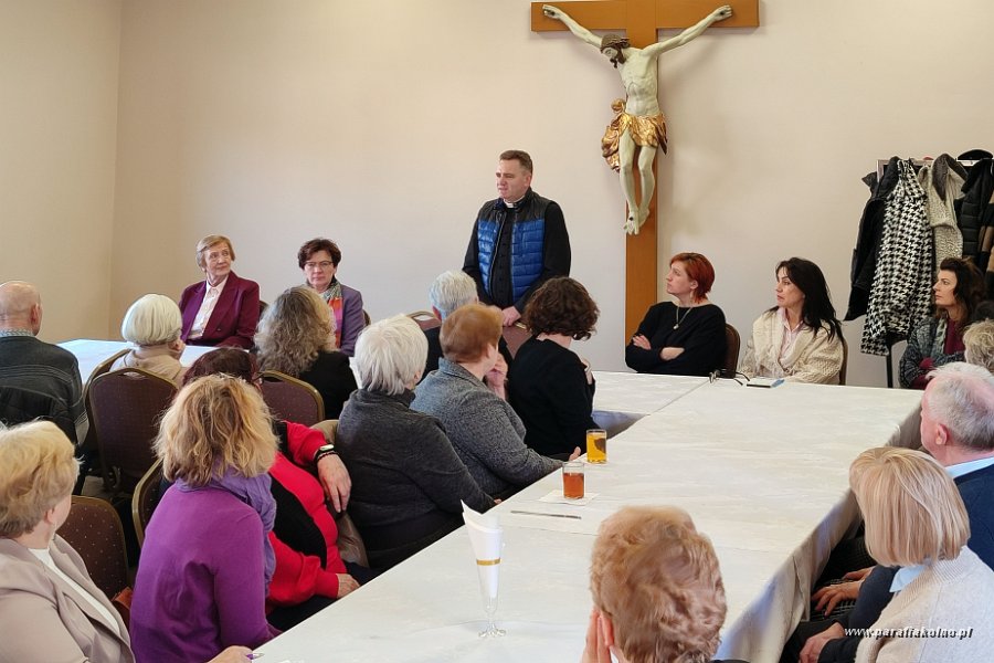 82 Katecheza ks. Andrzeja Mikuckiego.jpg